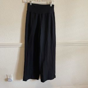 Lululemon wide leg pant